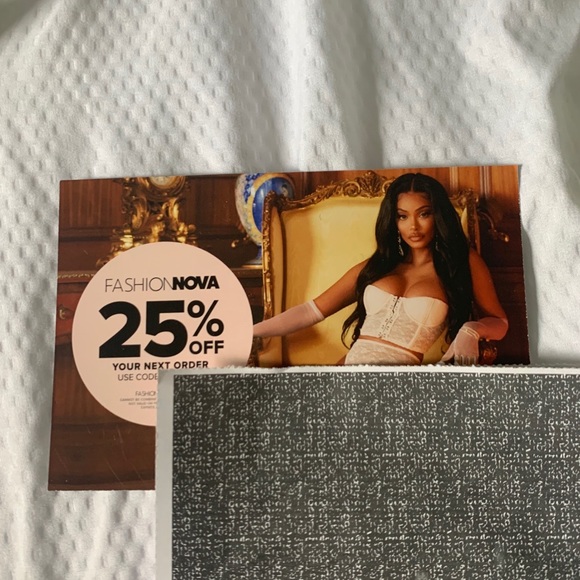 Fashion Nova- Make Your Butt Go Boom Skinny Jeans - Picture 2 of 2